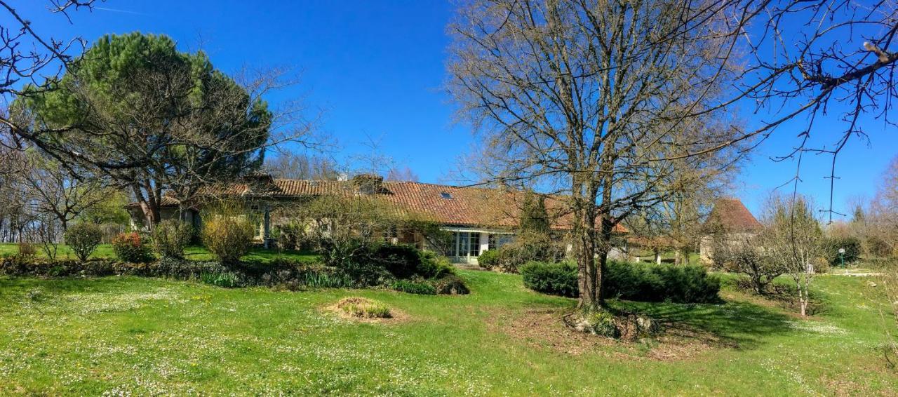 Villa Le Creyssac Saint-Félix-de-Bourdeilles Eksteriør bilde
